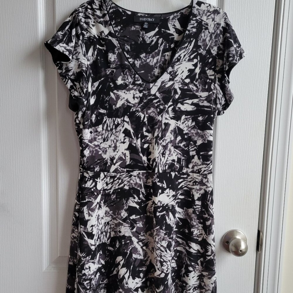 Ellen Tracy Black and White Dress Size S